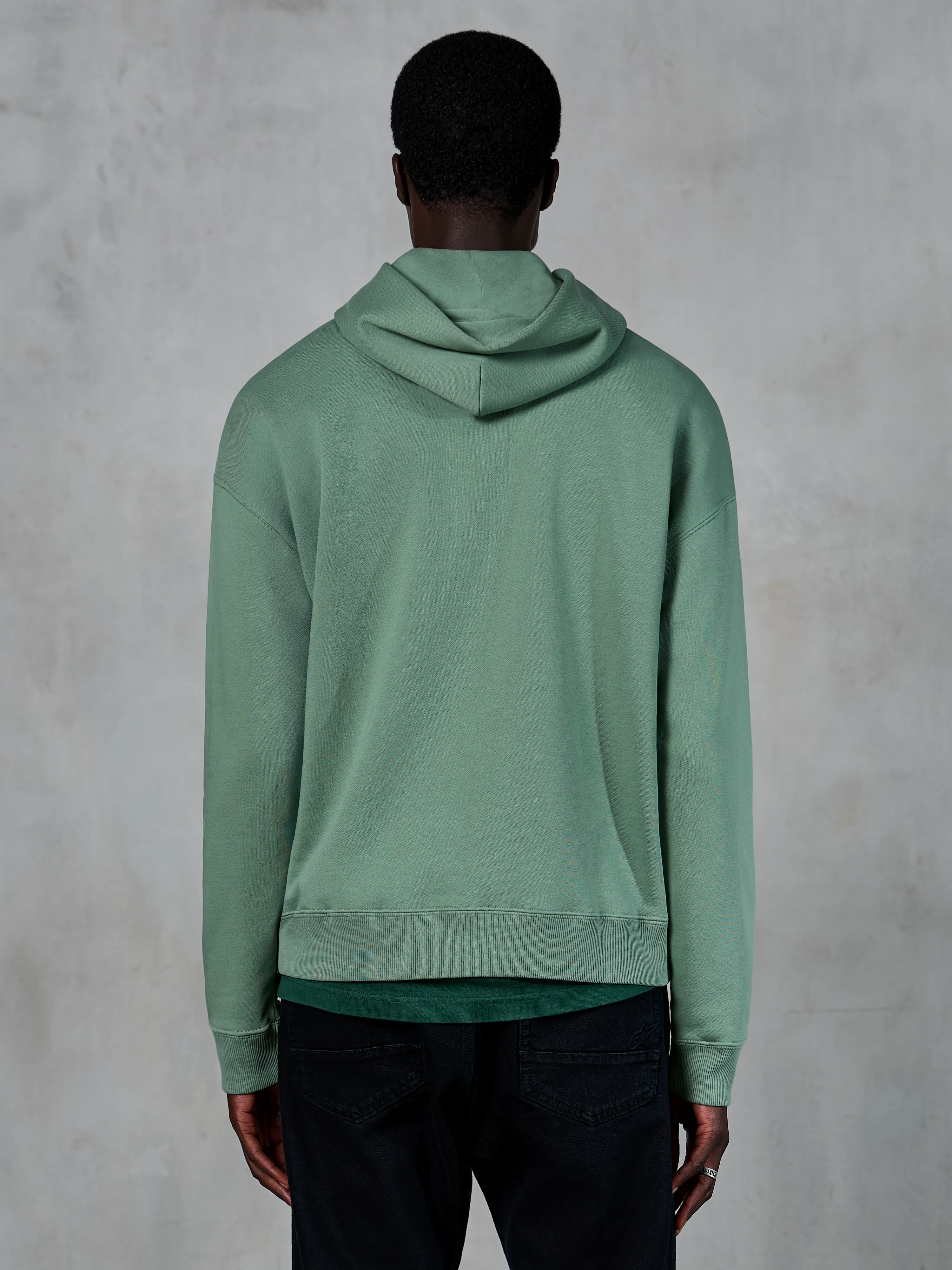 Hoodie Essentials Ageless - Image 5