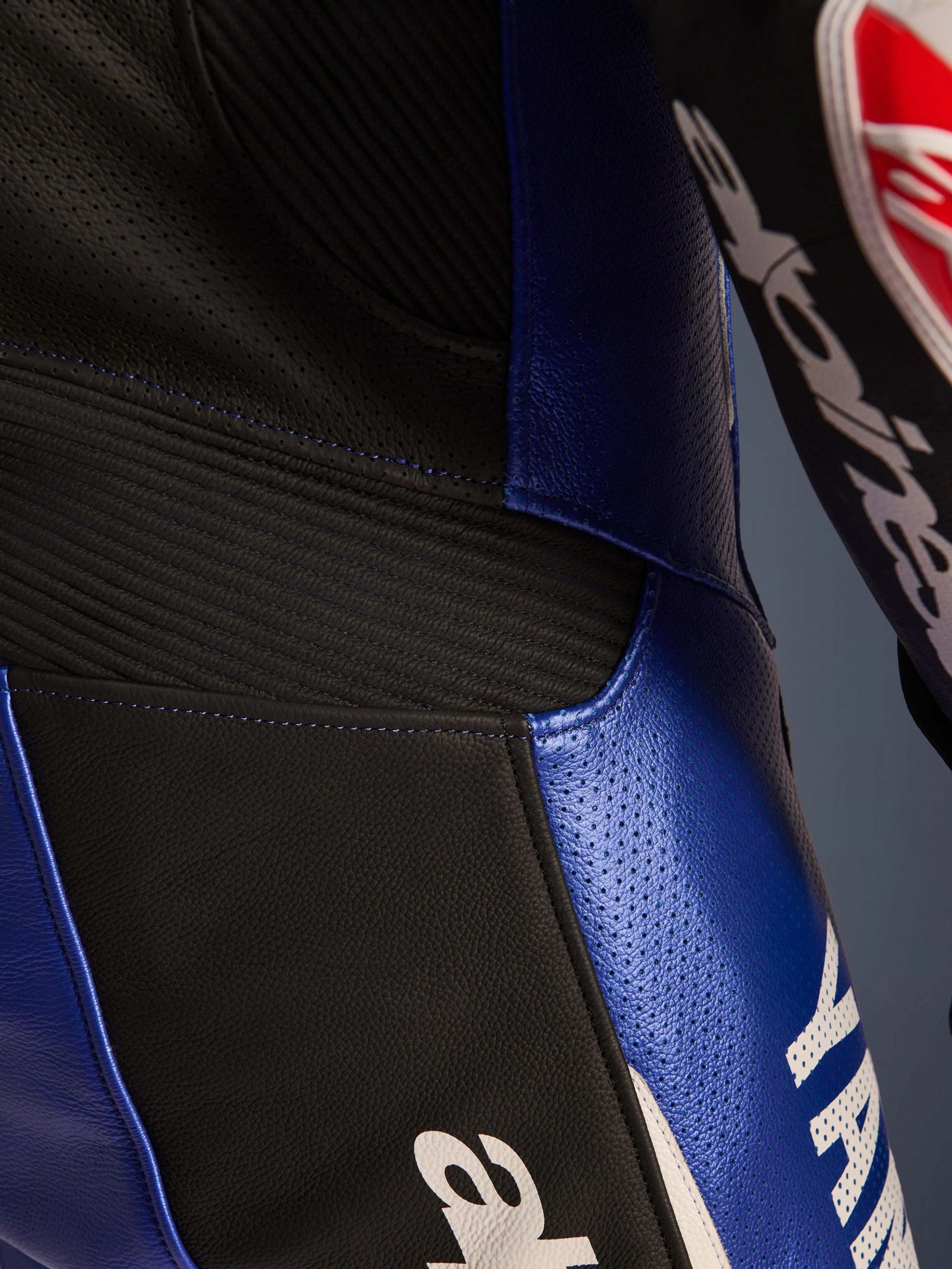 Macacão De Couro Yamaha GP-R7 1 Peça - Image 7